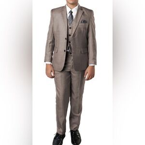 Classic TAZIO brown suit